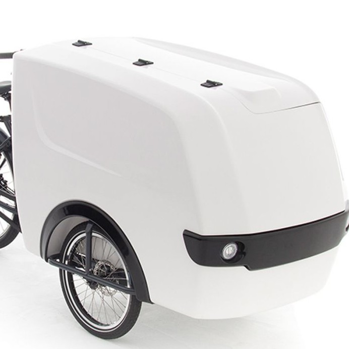 Verbundstoff-Box Weiß Trike XL RTM 850 Liter montiert